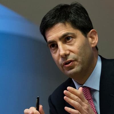 Trump nominates Warsh to run US central bank