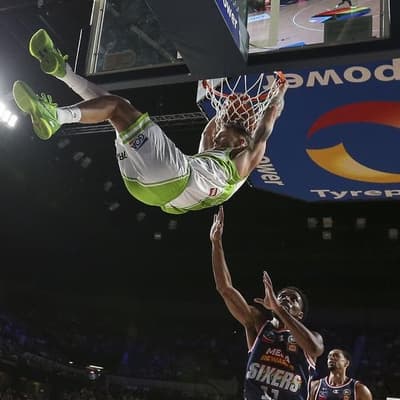 Phoenix go second with 20-point thrashing of 36ers