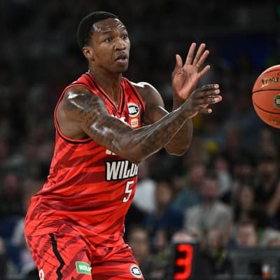 Doolittle a big presence as Wildcats hunt down Hawks