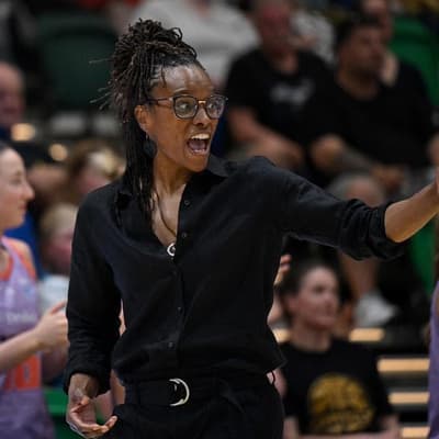 Lightning coach cries foul over refereeing 'disrespect'