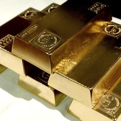 Miners drag bourse lower as gold loses its shine