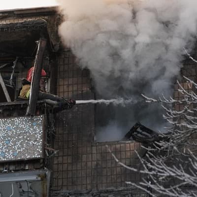 Russia hits Ukraine energy in diplomatic snub:Zelenskiy