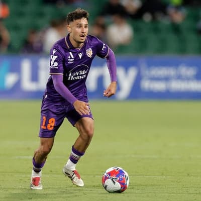 Glory's heavy heart as Dutch club buy 'future Socceroo'