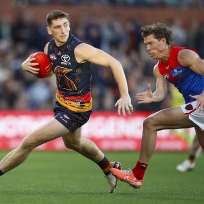 Crows backman breaks leg, out for at least three months