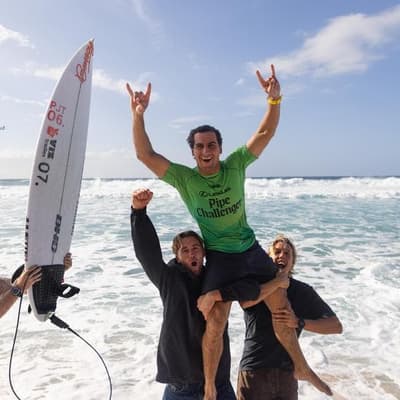 Australian surfers shine at iconic Banzai Pipeline