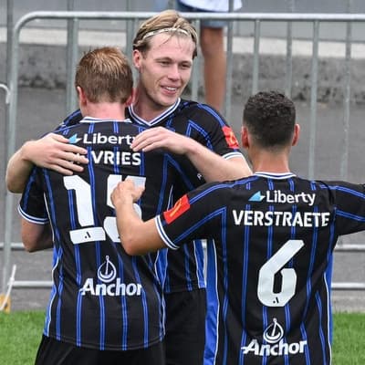 Sydney slump as Auckland win to go top of ALM