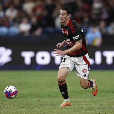 Struggling Wanderers labour to ALM draw against City