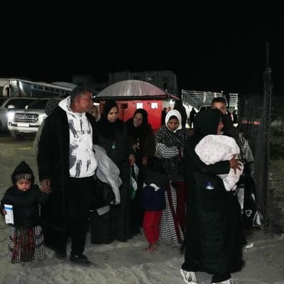 Few getting through Gaza's Rafah border crossing