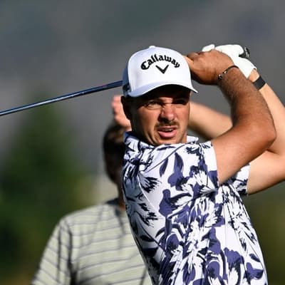 Aussie seeks special Qatar day to oust rock-solid Reed