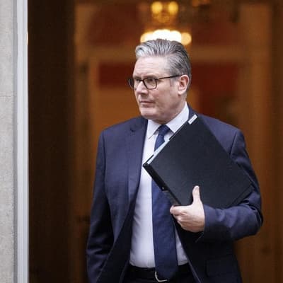 'I won't walk away': embattled Starmer to Westminster
