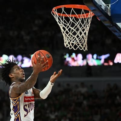 Kings end Hawks' season, keep NBL streak rolling