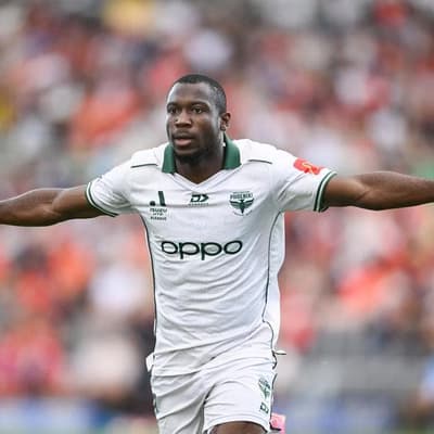 Wanderers slip as comeback Phoenix salvage ALM draw