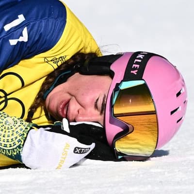 Aussie Baff storms to snowboard cross gold medal