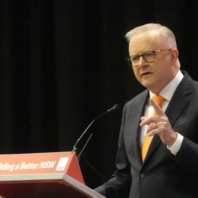 'Can a souffle rise once?' PM attacks Liberal leaders