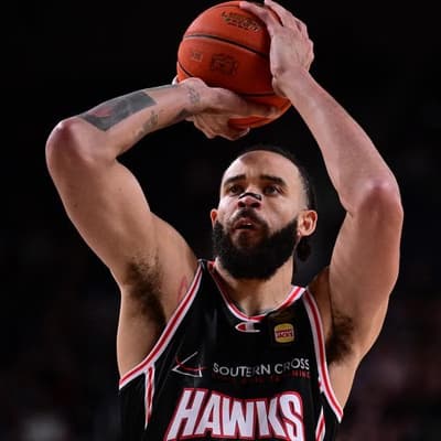 Unshackled Hawks deliver title blow to United