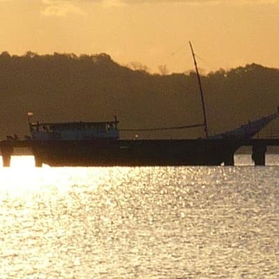 Suspended jail terms for Indonesians illegally fishing