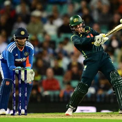 'Awesome' Australia out to avoid further misery