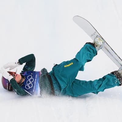Aussie teen suffers fall in Olympic snowboard thriller
