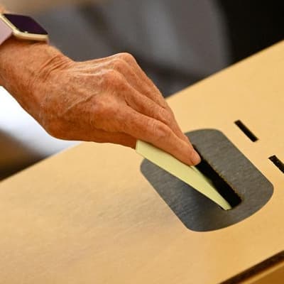 'Kick up the backside': voters' choice in by-election