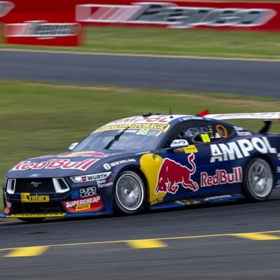 'Overheating' Feeney wins again for Supercars lead