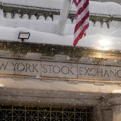 Millions stuck at home as historic blizzard hits NYC