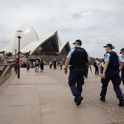 Armed police to patrol landmarks, places of worship