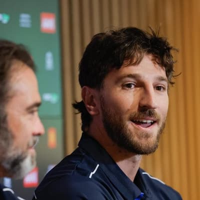 Bulldogs won't look back to go forward in AFL