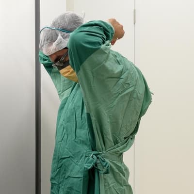 Hospital giant urges insurers to cough up more money