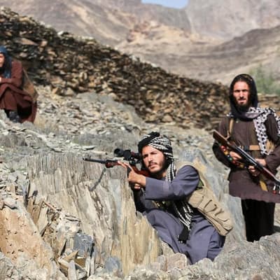 Pakistan declares 'open war' as it bombs Afghan cities