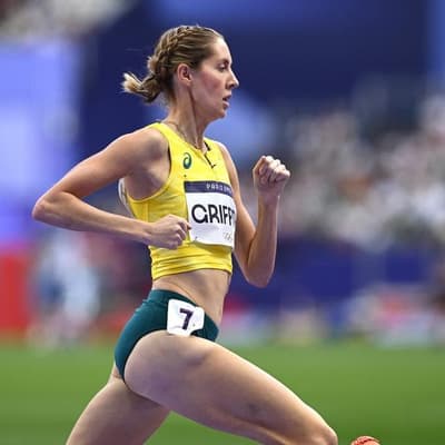 Aussie runner set for world medal after rival cops ban