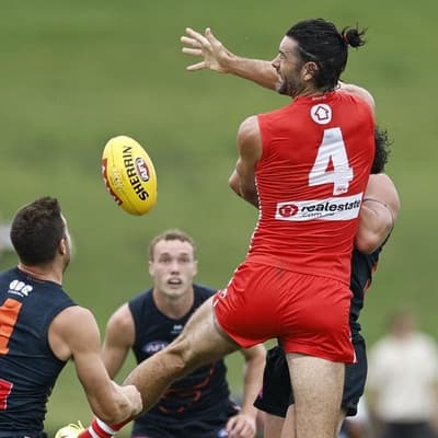 AFL to 'have a chat' after ruck loophole exposed