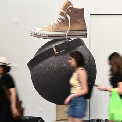 Latest data under spotlight as pressure builds on rates