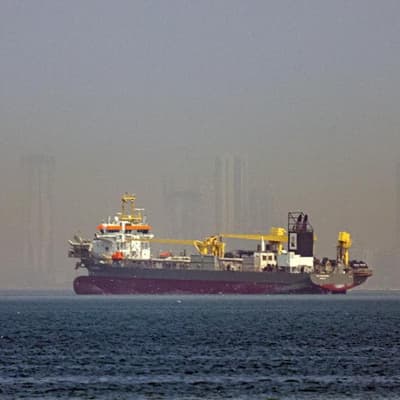 Mid-East refineries and gas fields shut, tankers wait