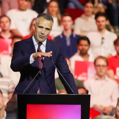 Election pledge to return water asset to public control