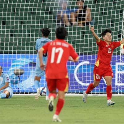Van Su at the double as Vietnam down India in Asian Cup