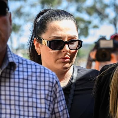 Teacher admits having sex with teenage student