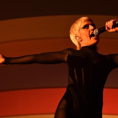 New rules for big free gigs after Amyl cancellation