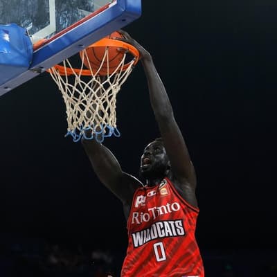 Perth crush Melbourne to book NBL semis berth