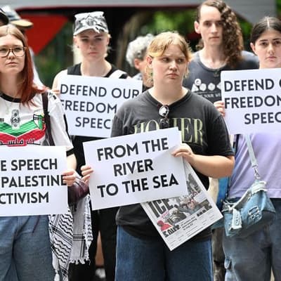 Arrested T-shirt protester slams slogan crackdown