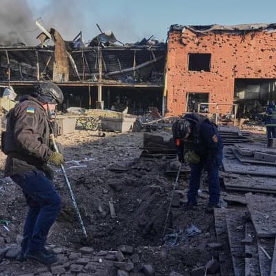 Deadly Russian strike on Kyiv with peace talks stalled