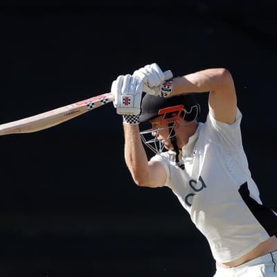 Green scores first ton of summer with WA in charge