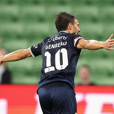 Victory cruise to win against struggling Macarthur