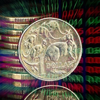 Australian stock market gains after split rate decision