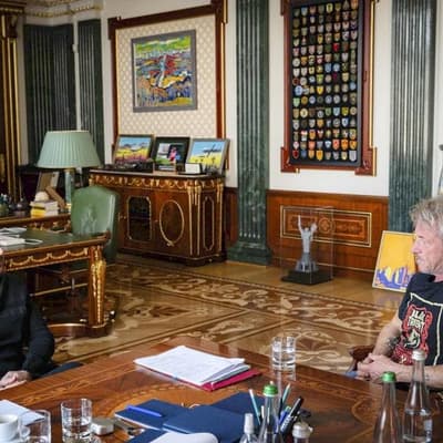 Mystery over Oscar-winner Sean Penn's absence revealed