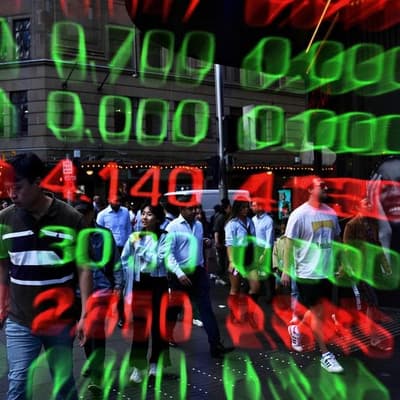 Aussie shares climb on steady oil price, rate outlook