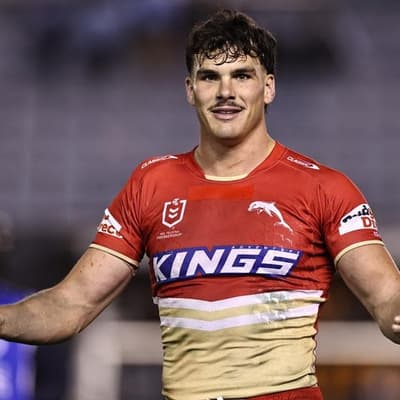 ‘Gives me ammo’: Farnworth loves flak from Sharks fans