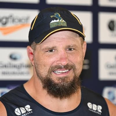 Slipper's cryptic Wallabies call as prop forges on