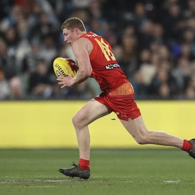 Rowell to see specialist for his broken finger