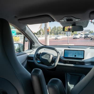 Bumpy path predicted for self-driving cars in Australia