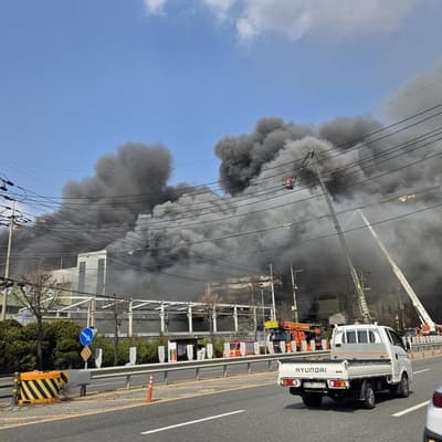Fire at Korean car parts factory kills 14, injures 60